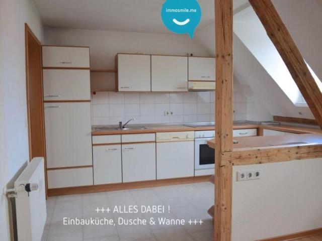 viiiel Platz • 2 Zimmer • Einbauküche • Dusche & Wanne • Tageslichtbad • Dachgeschoss