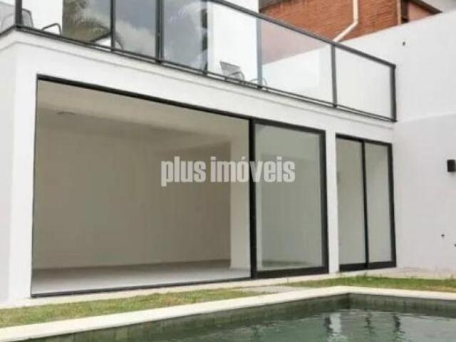 Vila Madalena! Casa de Arquitetura Premiada! Reformada!