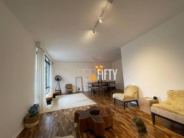 Vila Madalena: CASA DE VILA CHARMOSA, 3 Dorms 1 Suíte, LAZER PRIVATIVO e Localização PRIVILEGIADA!