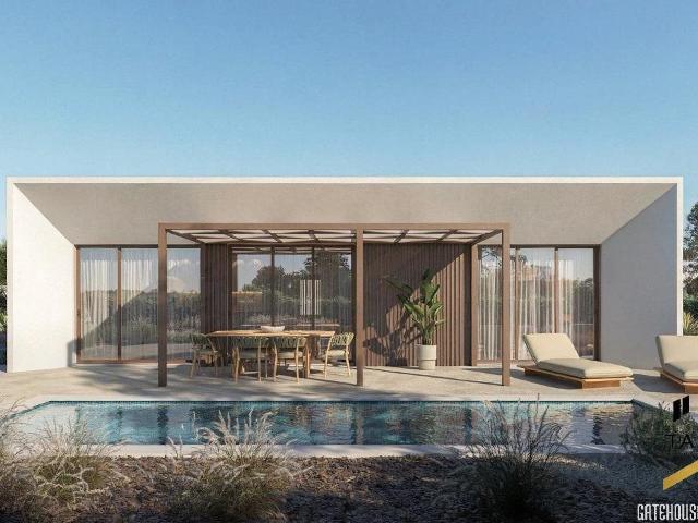 Vila moderna de 3 quartos com frente de campo de golfe em Si. 150m² Silves