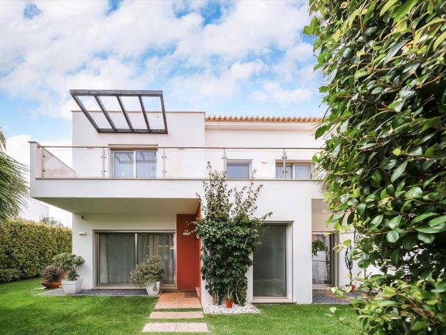 Vila moderna de 4 quartos 355m² Portimão