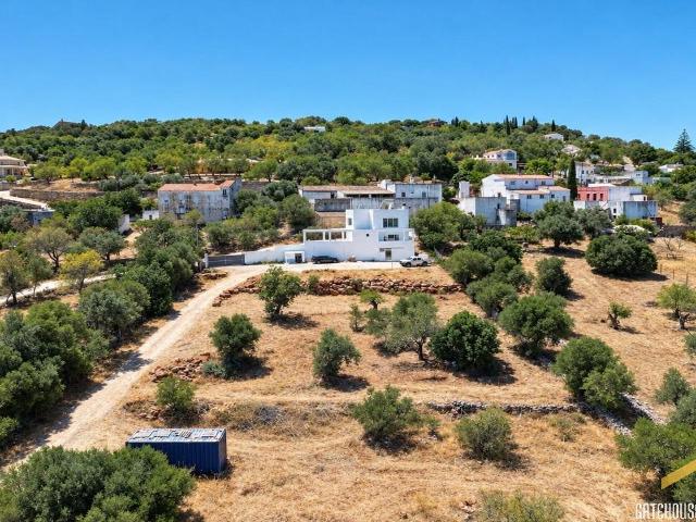 Vila novinha com terreno à venda em Loulé, Algarve Gatehou. 181m² Loulé são clemente