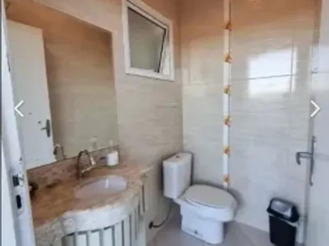Vila das Flores Casa à venda, 165 m2, 4 quartos 1 st, 3 banhr, 3 vgs grg cob, coz arm, quintal