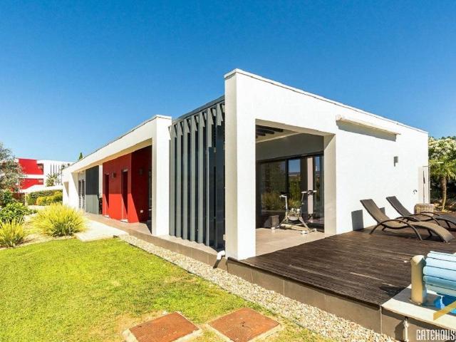 Vila de frente para o golfe com 3 quartos em Silves Golf Res. 143m² Silves