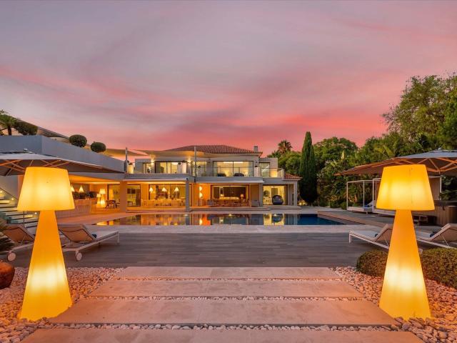 Vila de Luxo em Quintas do Lago | Lote Excepcionalmente Ampl. 835m² Almancil