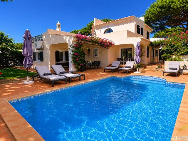 Vila de 3 quartos à venda em Dunas Douradas, Vale do Lobo. 126m² Almancil