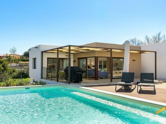 Vila de 3 quartos com piscina em Sesmarias, Carvoeiro, Algarve Gatehouse internacional Algarve