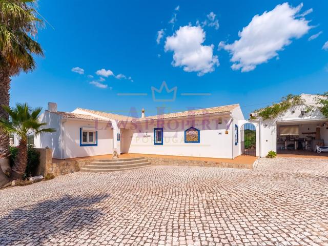 Vila de 3 Quartos em Jardim de Bensafrim, Lagos 153m² Bensafrim e Barão de São João