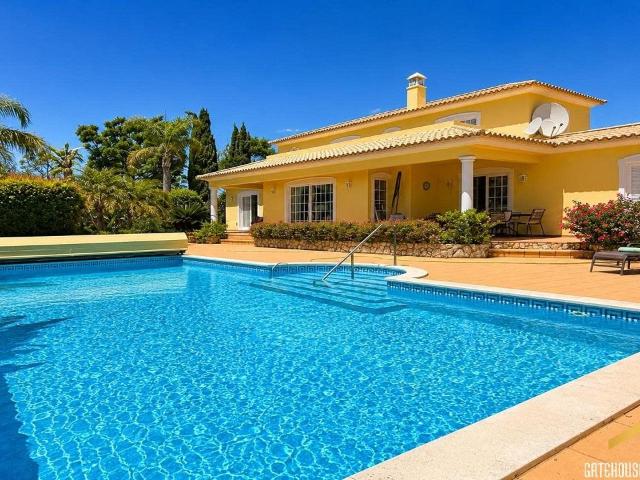 Vila de 4 quartos à venda em Carvoeiro, Algarve Gatehouse. 284m² Lagoa e Carvoeiro