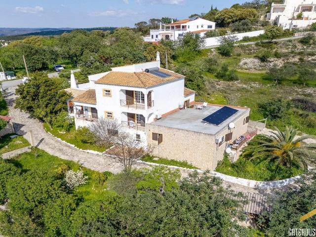 Vila de 4 quartos com anexo em Loulé, Algarve Gatehouse In. 318m² Loulé São Clemente
