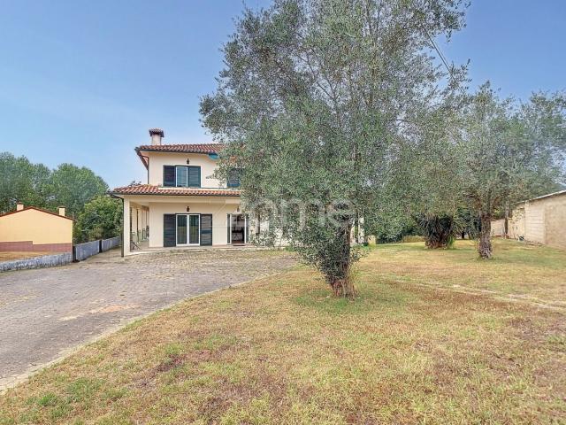 Vila de 4 quartos em Alquerubim