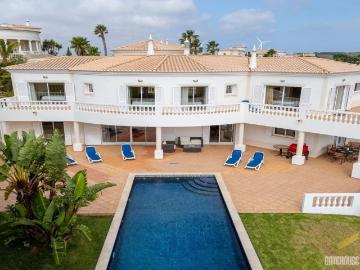 Vila de 5 quartos à venda no Golfe Santo António, Oeste do A. 367m² Budens