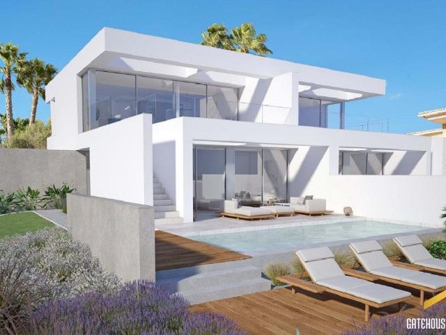 Vila geminada recém construída com 3 quartos em Praia da Luz. 135m² Luz