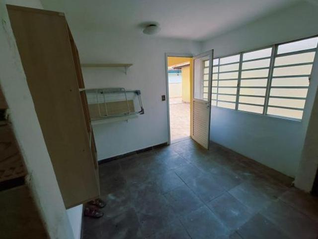 V. Pirajussara | Casa Térrea em Cond. | 3 Suítes | 300m² Terreno | 6 Vgs | Ao Lado do Metrô Butantã