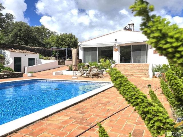 Vila rústica renovada em São Brás de Alportel, Algarve Gat. 114m² São Brás De Alportel
