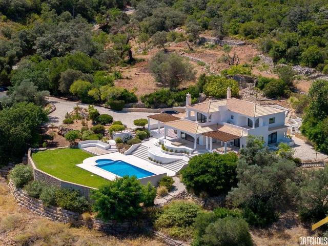 Vila renovada de 4 quartos em Vale Telheiro, Loulé, Algarve. 299m² Loulé São Sebastião