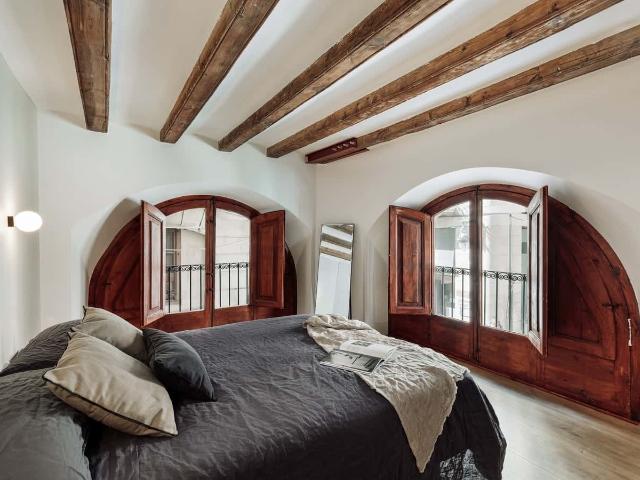 Vila 3 bedrooms and office in El Born