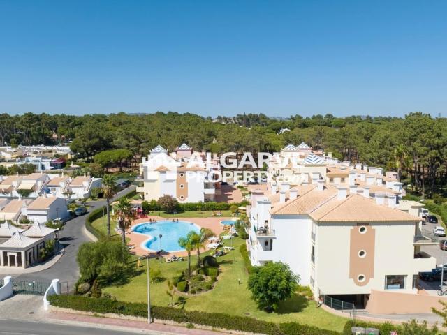 VILAMOURA Espaçoso T2 junto ao GOLFE e perto da MARINA 100m² Quarteira
