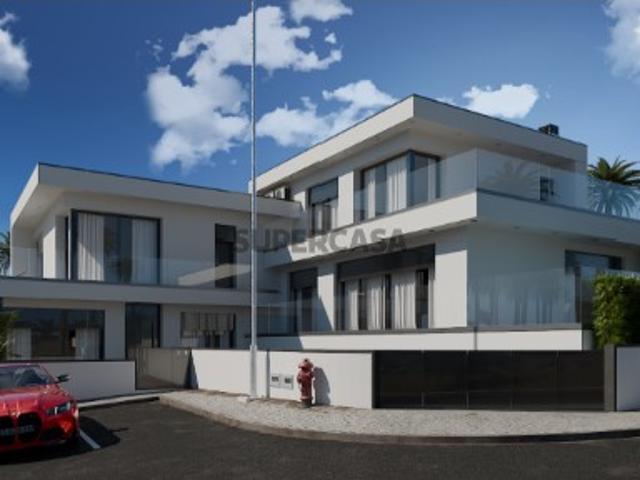 Vilas Zambujeiro, moradia T3 Geminada na Ilha do Porto Santo