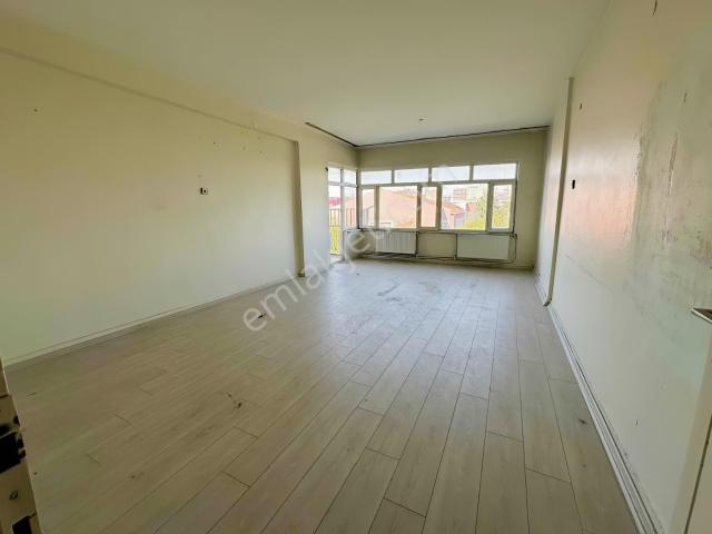 Vilayet Civarında Satılık 3+1 Daire