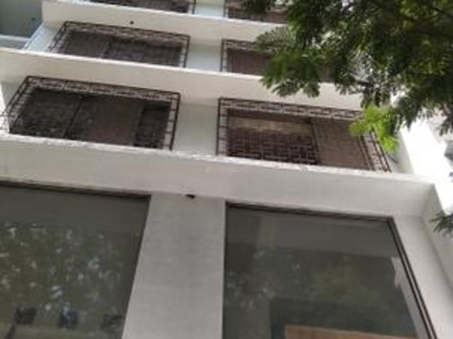 Vile Parle West 3 BHK Apartment For Sale Mumbai
