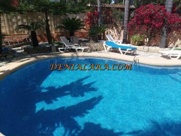 Villa 4 bedrooms and private pool in Las Rotas