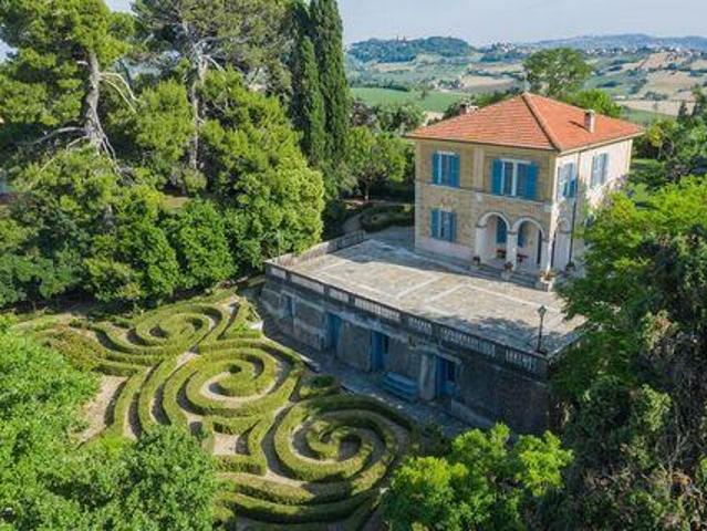 Villa 4 camere da letto, Ancona Marche DS103700986