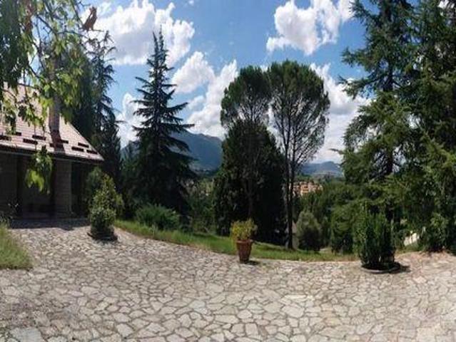 Villa 4 camere da letto, Castelraimondo Marche DS103701414