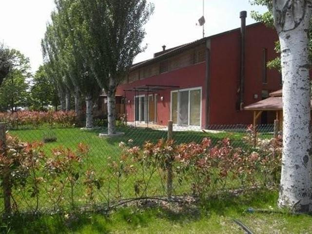 Villa 4 camere da letto, Crevalcore Bologna 40014 ES104108039