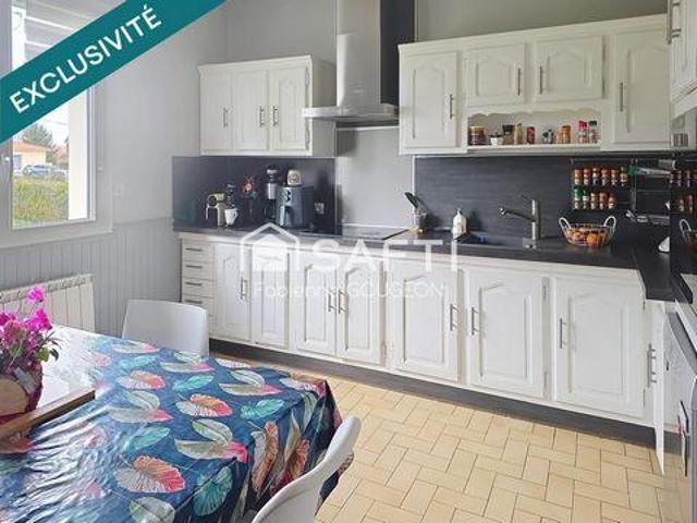 Villa 4 chambres, Marillac Poitou 16110 ES100738285
