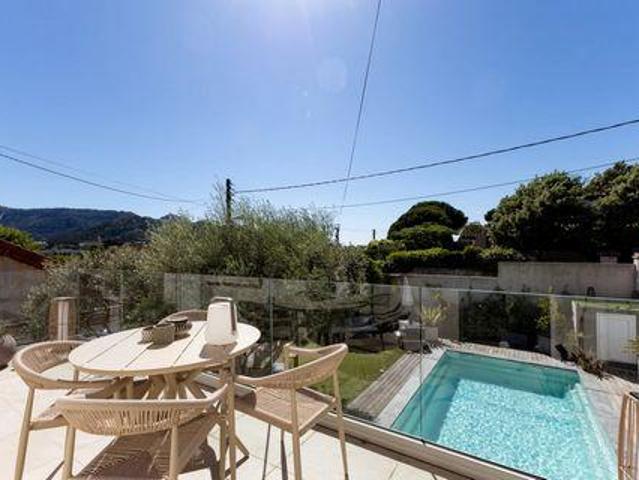 Villa 4 chambres, Marseille Provence 13000 DLS102774211