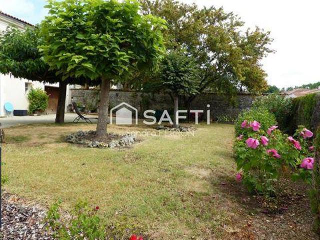 Villa 4 chambres, Les Touches Poitou 17160 DS100538597