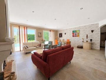 Villa 4 chambres, Montboucher Rhône 26740 ES102440015
