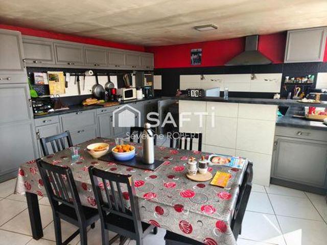 Villa 4 chambres, Monts Poitou 86420 DS103415298