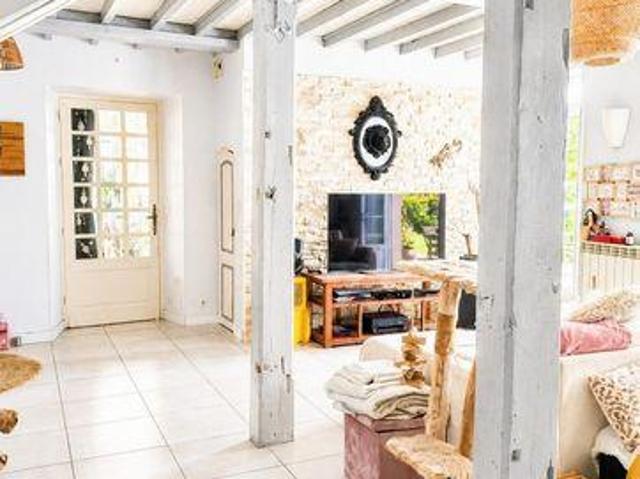 Villa 4 chambres, Nay Aquitaine 64800 DS98830232