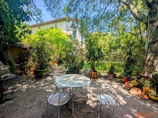 Villa 4 chambres, Nimes Languedoc 30900 DLS103963195