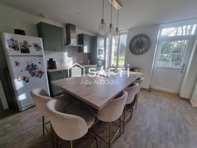 Villa 4 chambres, Aumagne Poitou 17770 ES99888142