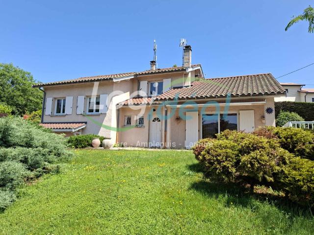 Villa 4 chambres à Claveisolles