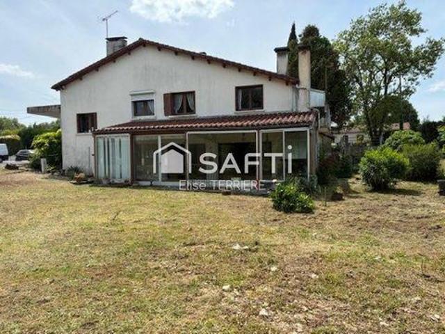 Villa 4 chambres, Aigre Poitou 16140 DS102556790