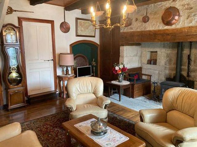 Villa 4 chambres, Antignac Auvergne 15240 DLS104868171