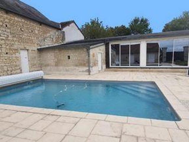 Villa 4 chambres, Antran Poitou 86100 DLS105607026