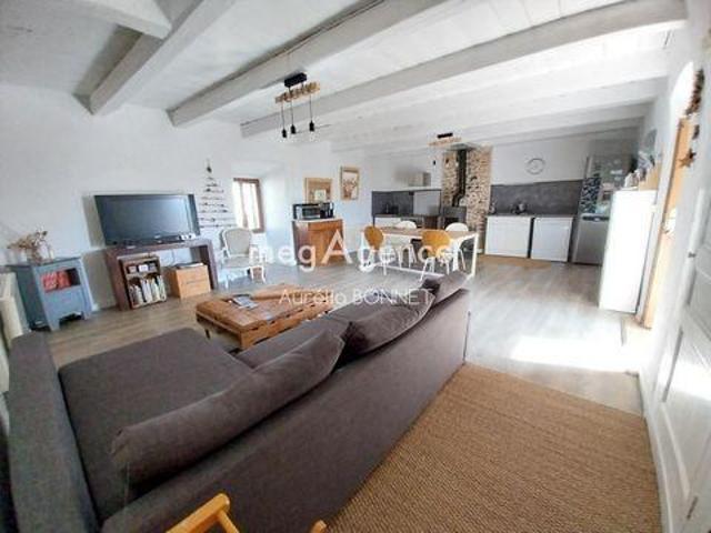 Villa 4 chambres, Apchat Auvergne 63420 DS101778975