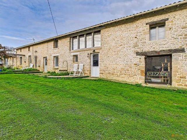 Villa 4 chambres, Beceleuf Poitou 79160 DS100539304