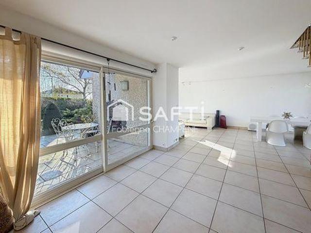 Villa 4 chambres, Beaufort Franche 39190 DS100340968
