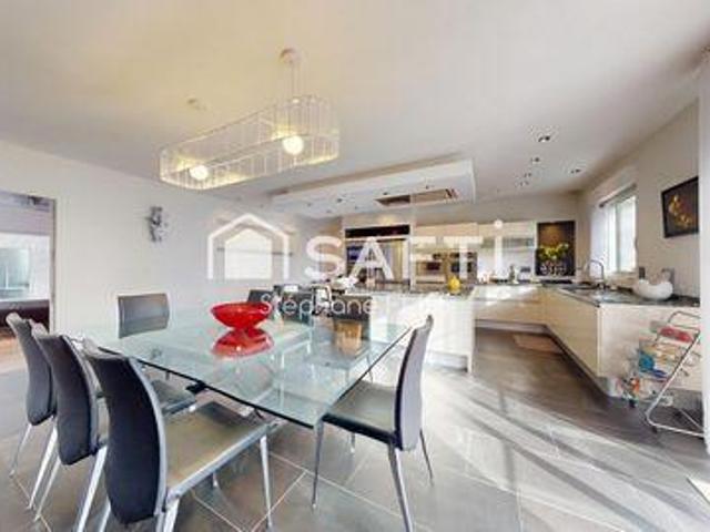 Villa 4 chambres, Blanquefort Aquitaine 33290 DS99887837