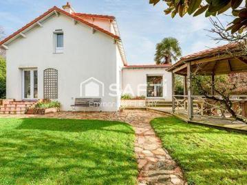 Villa à vendre à Haute-Maison Saint-Aignan-Grandlieu - Parking