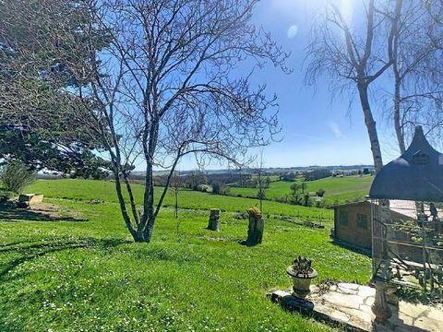 Villa 4 chambres, Castelnau Midi 32450 ES100315452