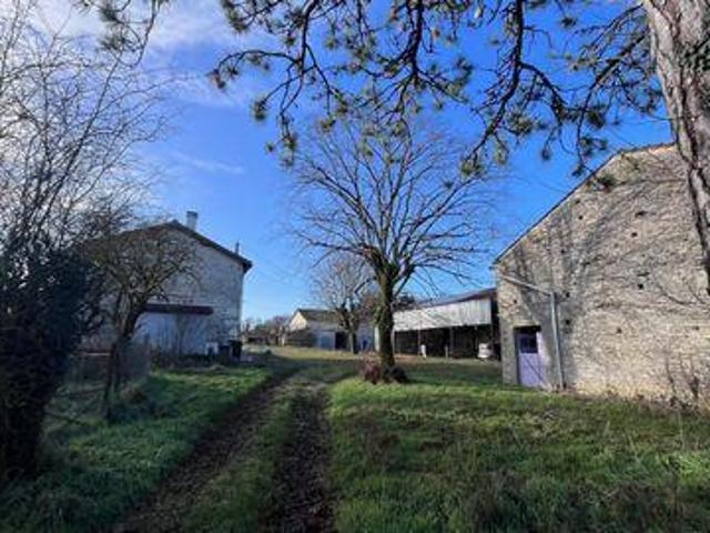 Villa 4 chambres, Cellettes Poitou 16230 DS100822301