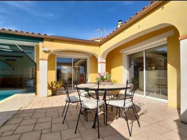 Villa 4 chambres, Chantonnay Pays de la Loire 85110 DS103883035