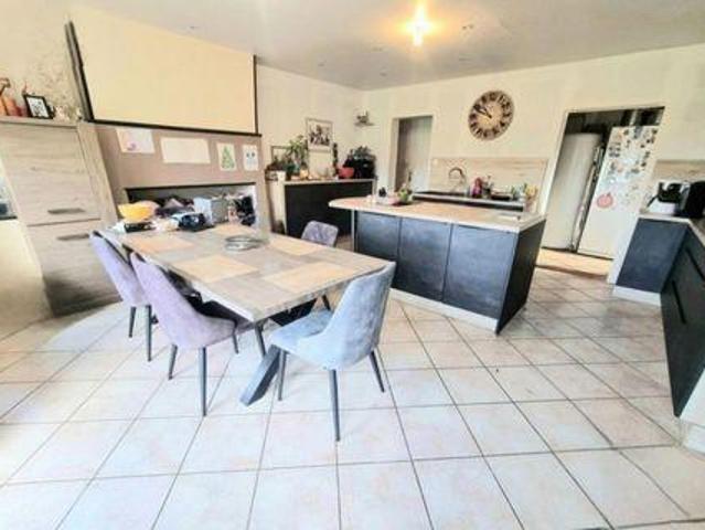 Villa 4 chambres, Chantonnay Pays de la Loire 85110 ES99517500
